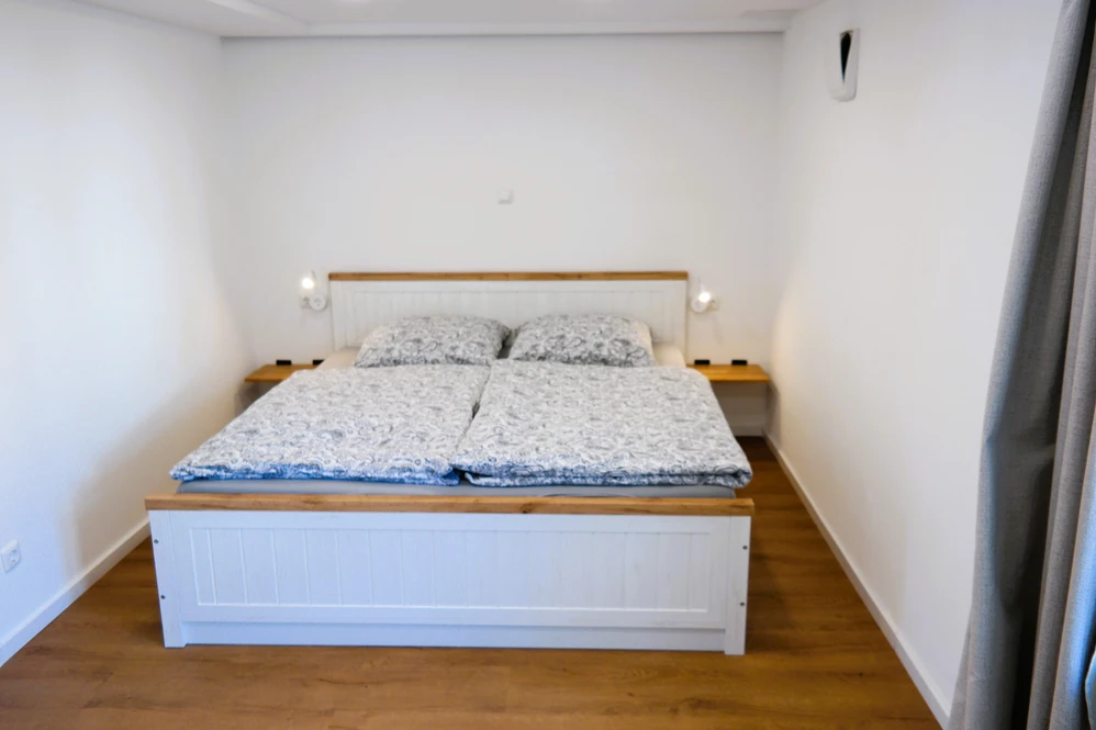 Ferienwohnung Bad Neustadt – Apartment 3 Schlafzimmer